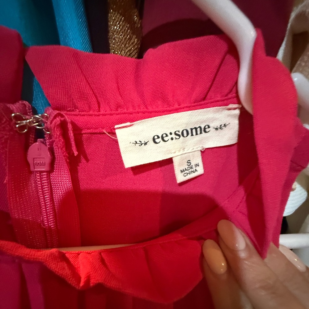 Jumpsuit flattering to all body type.